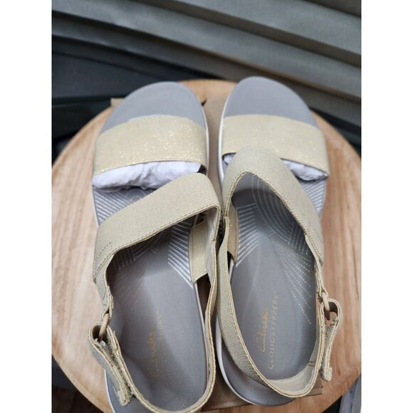 Clarks Arla Jacory Women's open toe sandals Size 9 Wide Soft Gold - Picture 4 of 7